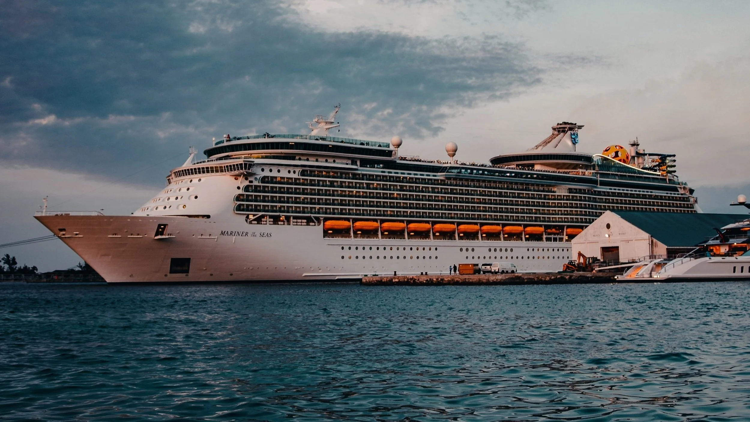 Cover image_colin-lloyd-Jxyph6ZgbtA-unsplash.jpg