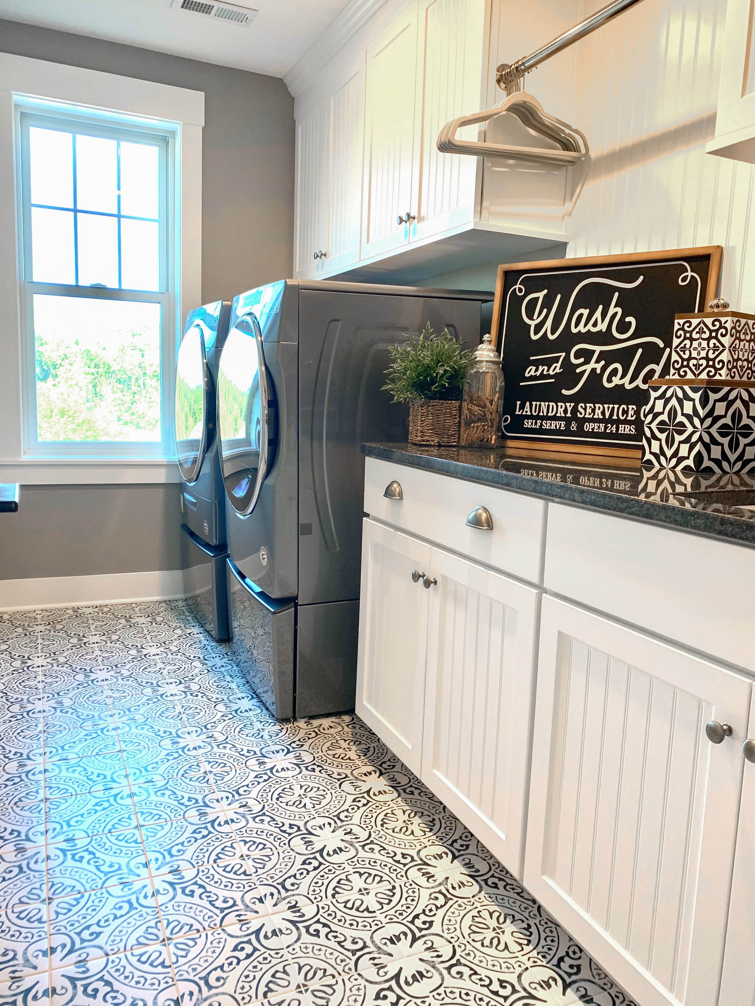 394 FuncyDecor (Semke).jpg