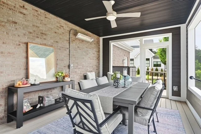 Modern outdoor living space decorated by FUNCY DECOR.