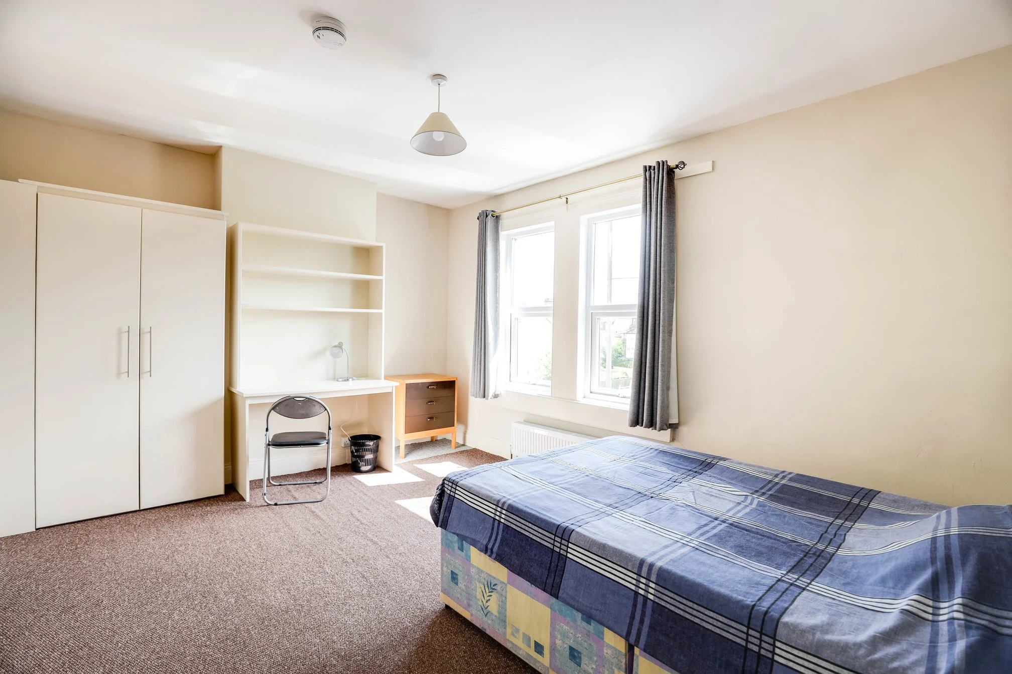 30MillMeadFF front bedroom.jpg