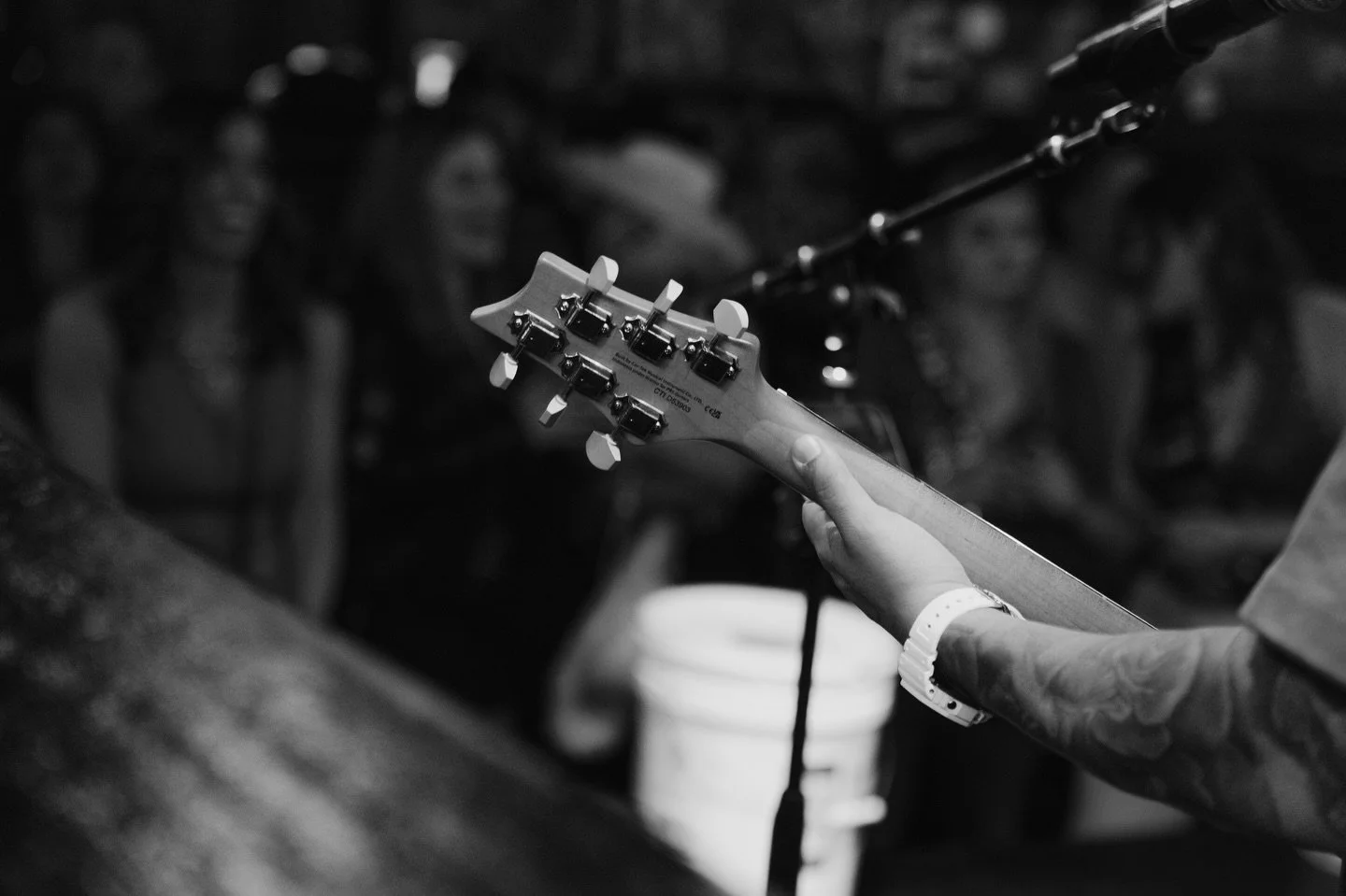 OPEN MIC AUDITIONS&bull;  The stage is yours. 
🎤🎶 Every Saturday 2PM-6PM 

✨Performers are encouraged to have 2 songs prepared for their set. Please note this is NOT karaoke.  Signs ups are on 2nd floor. See ya today! @tootsies_orchid_lounge