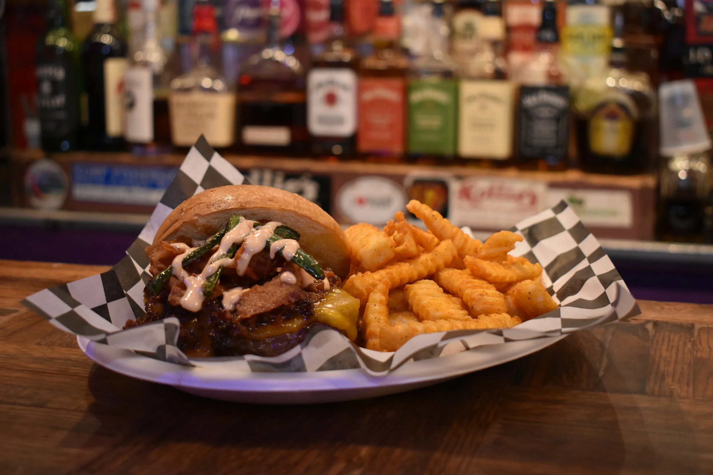 Tootsies-downtown-nashville-bar-food-burgers.JPG