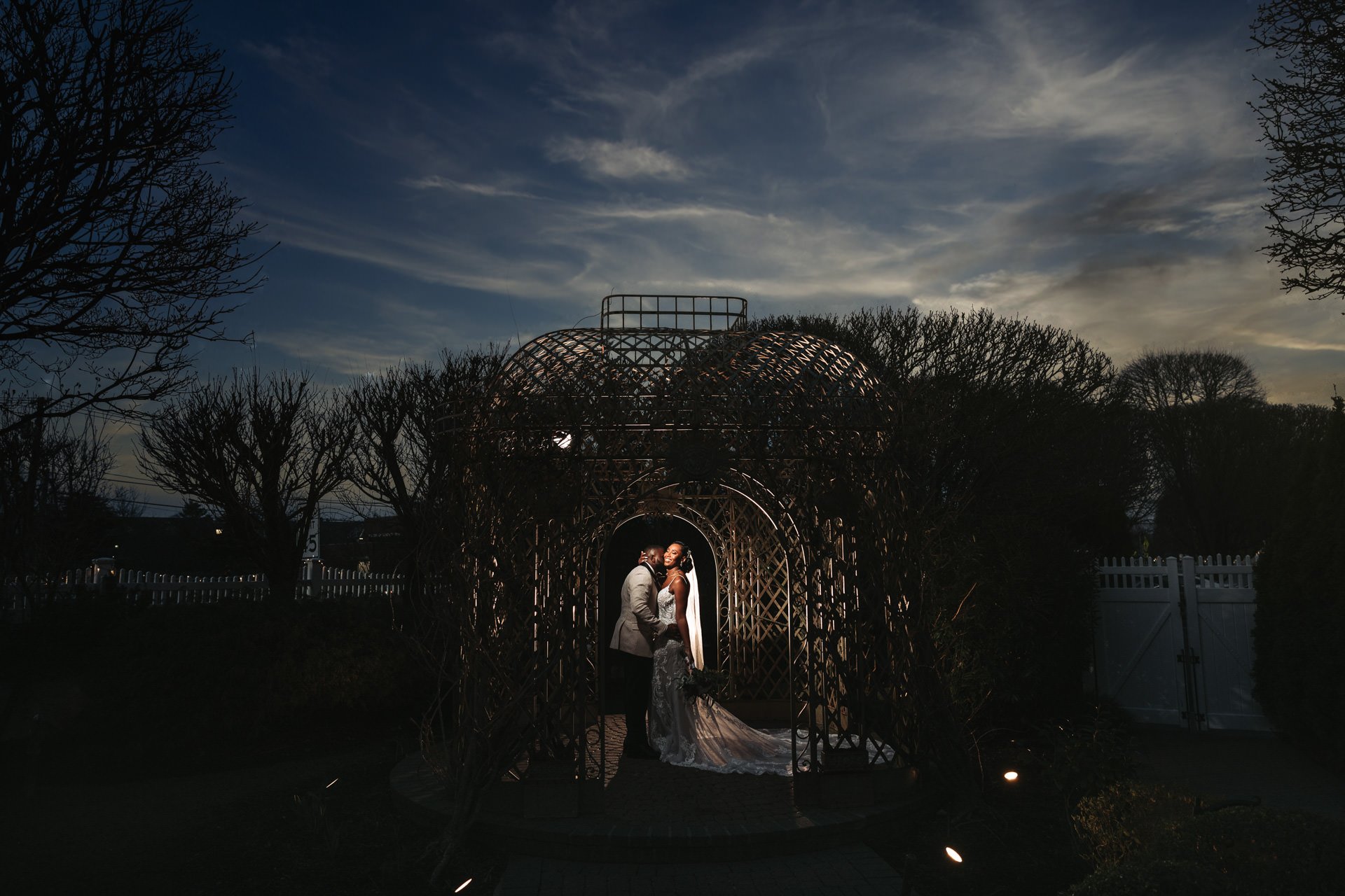 Watermill Caterers Smithtown Wedding Bride And Groom Romantics At Sunset