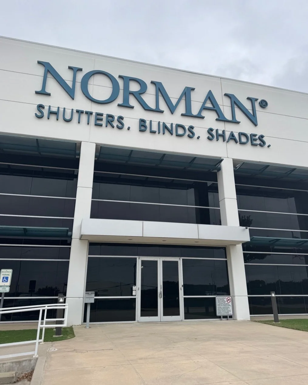 A big thank you to @normanwindowfashions for the wonderful hospitality last month! We had the opportunity to visit their amazing manufacturing facility, learn more about their incredible products, and enjoy meeting many other distributors. Union Plac