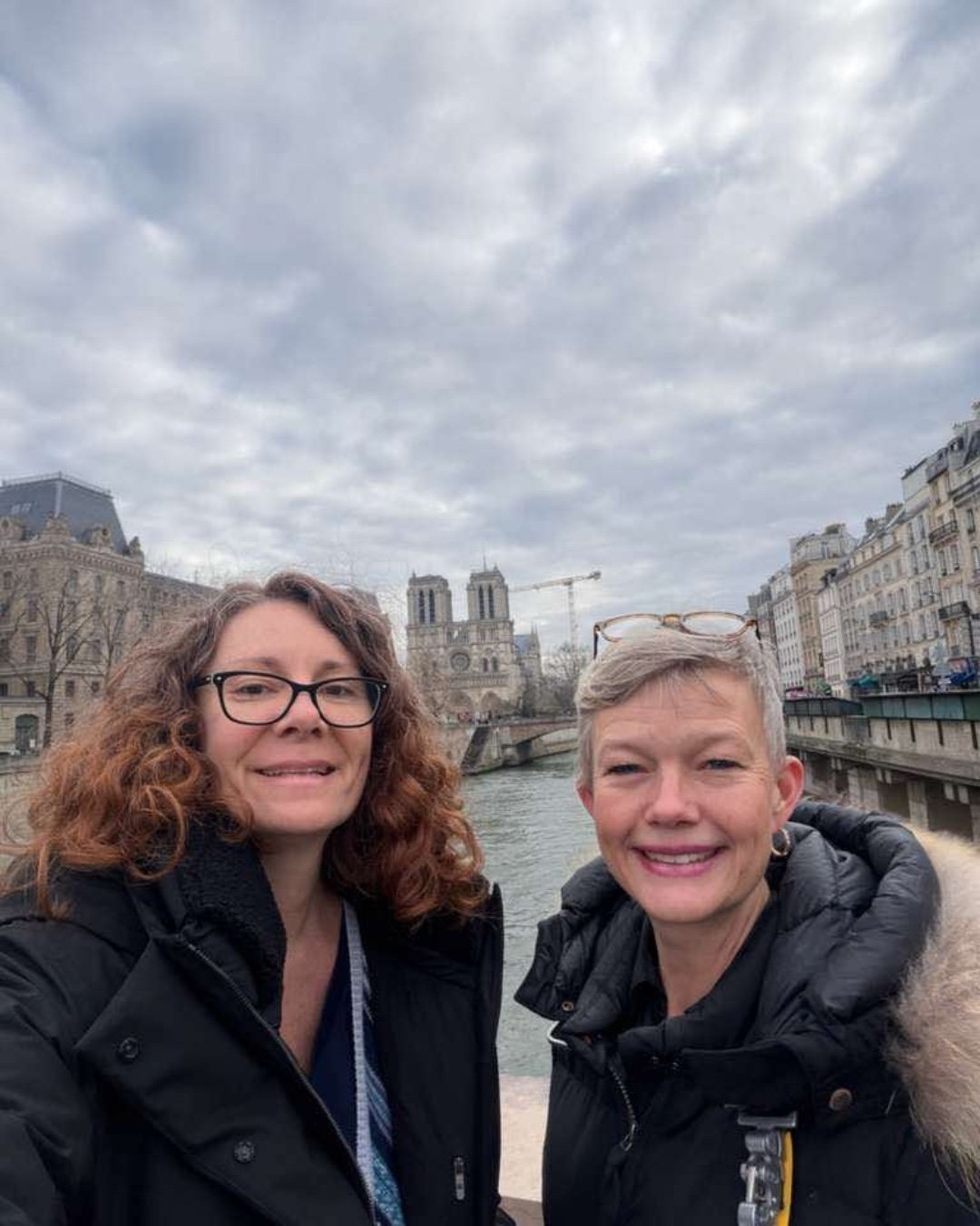 Maud and Mindy take Paris! After saturating themselves in the gorgeous sights, sounds, and textures of the interior design showrooms in the City of Lights, they returned from @parisdecooff_home inspired and energized. Cheers to another year of beauti