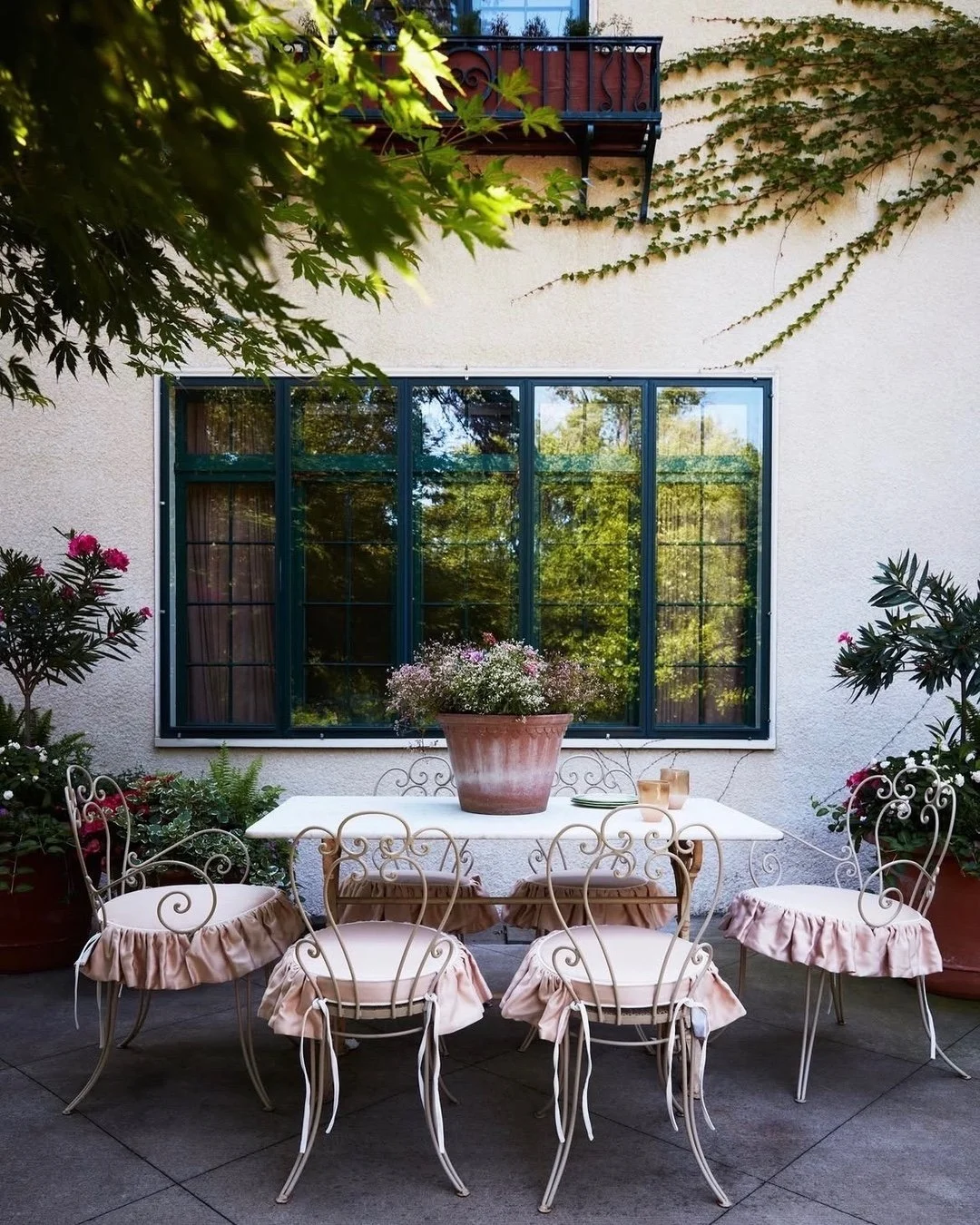This project recently shared by @anne_mcdonald_design is nothing short of delightful. Designed by Anne for Michelle LeBlanc, owner of @shopmille, this 1920's Mediterranean in Minneapolis exudes a timeless, feminine strength and beauty. We feel gratef