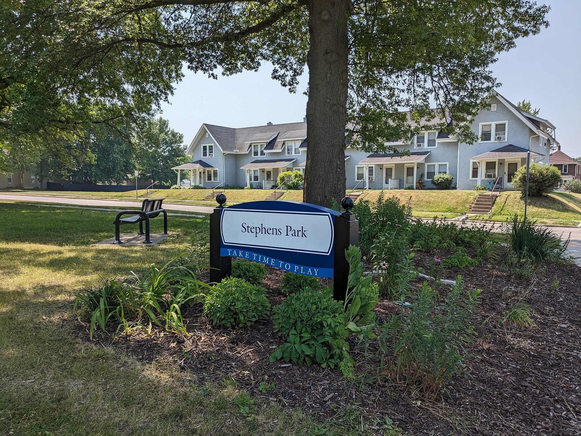 Stephens Park sign.jpg