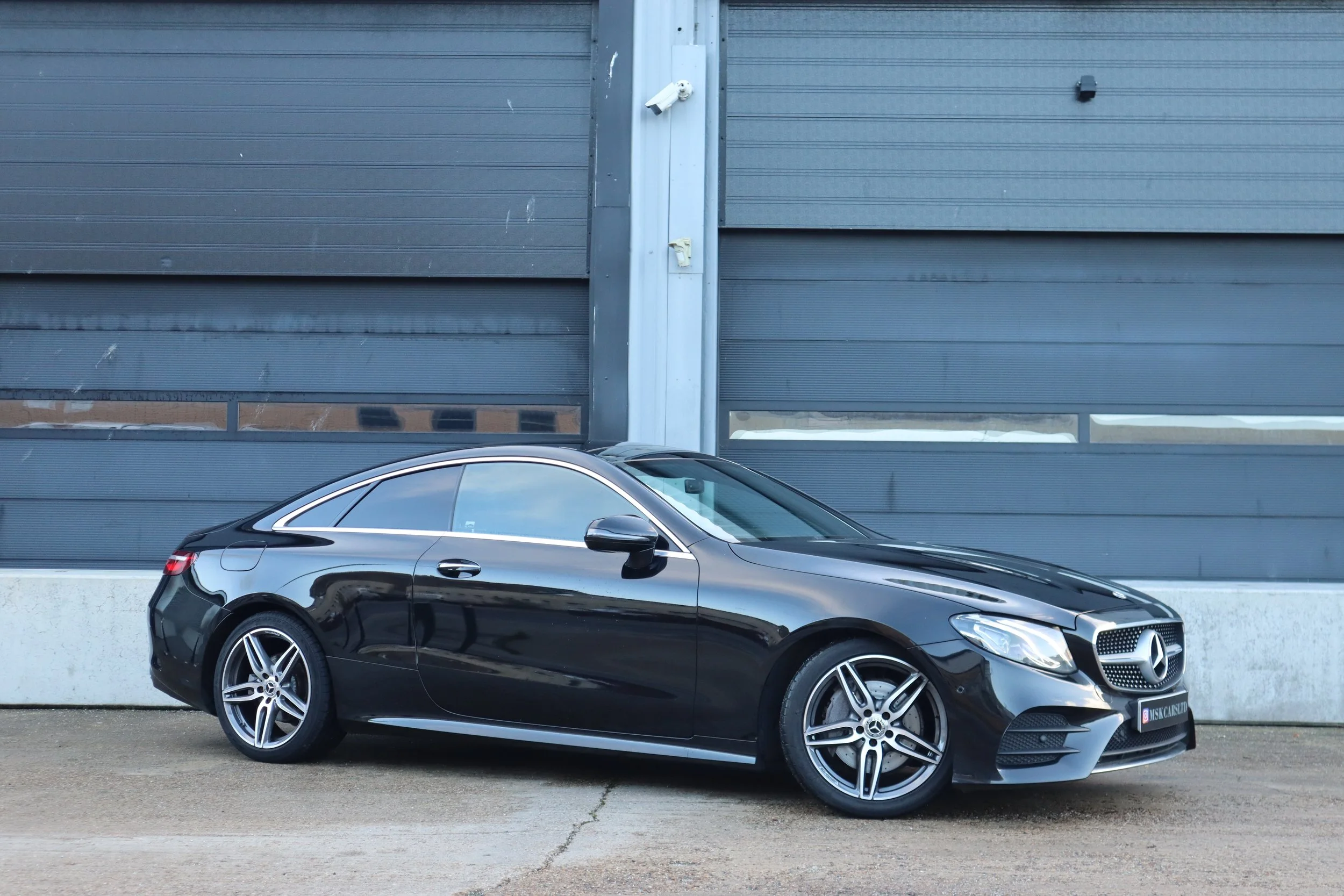 Mercedes-Benz E220d AMG Line Premium Coupe 2018