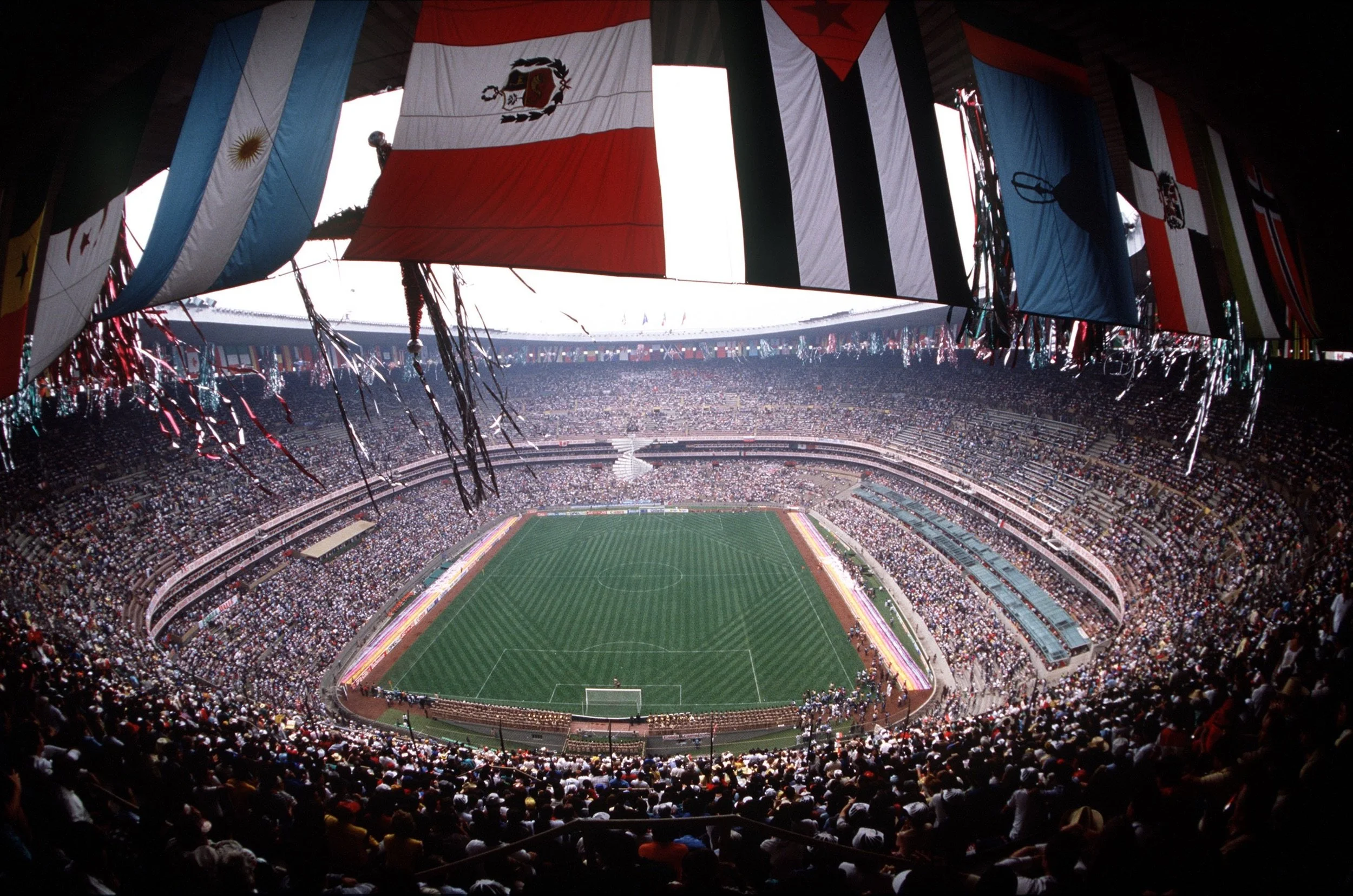 Azteca 1986.jpeg