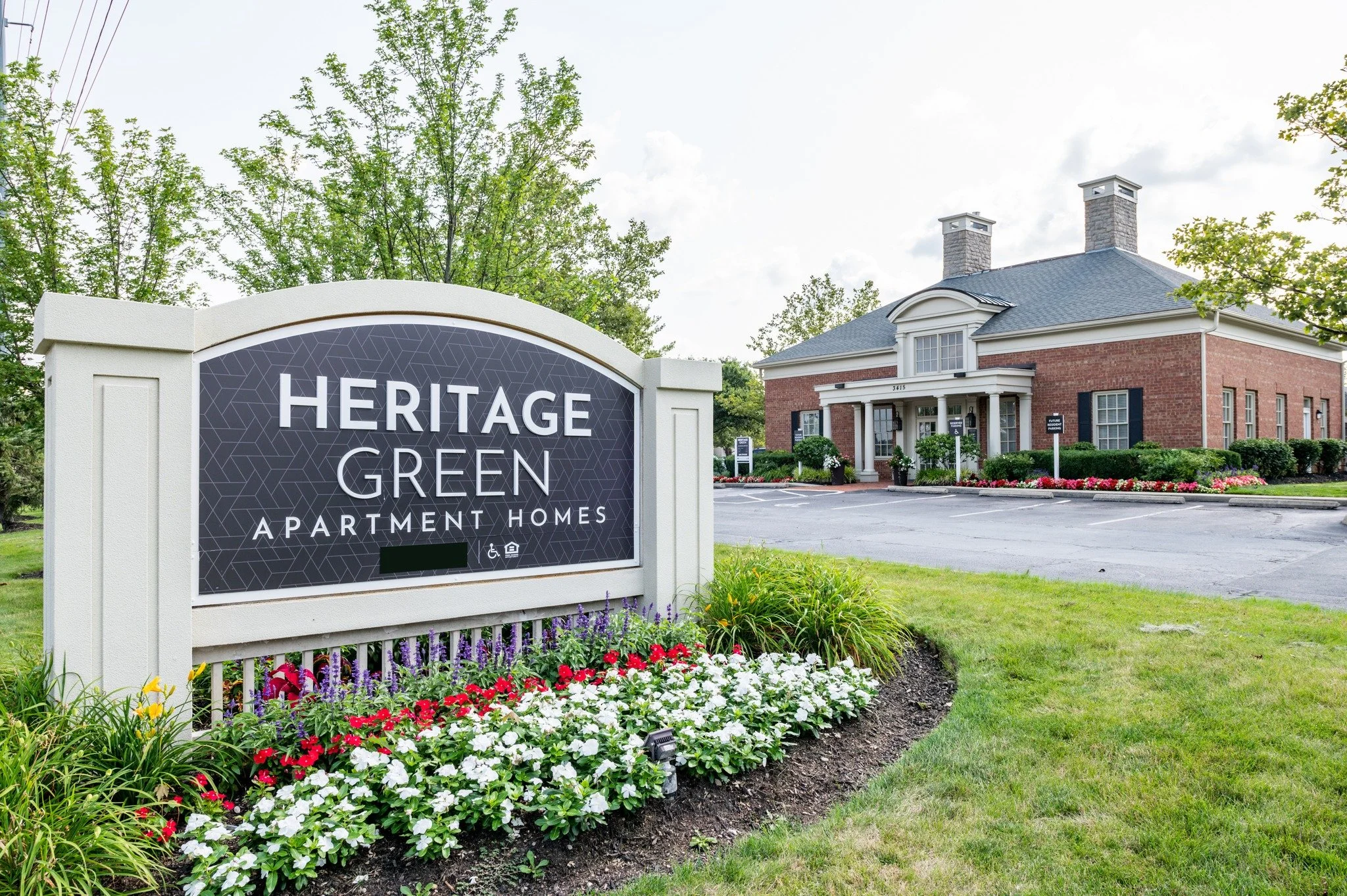 🌟 Your next chapter starts here. Enjoy a welcoming community, thoughtfully designed spaces, and a location that keeps you connected to everything Hilliard has to offer.

Schedule a tour and find your new home today!🏡 

#HeritageGreenHilliard #LiveA