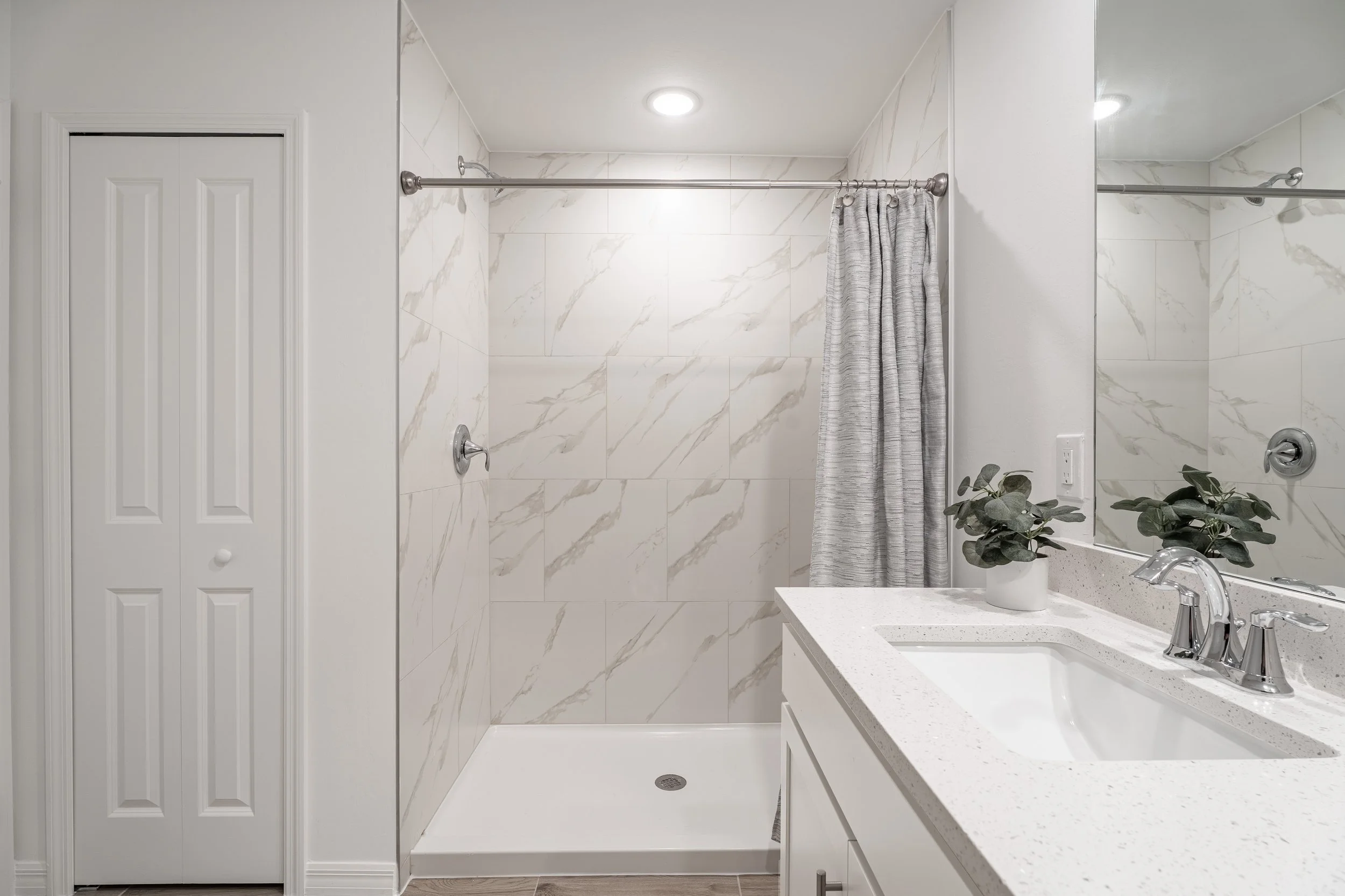 Primary Bathroom_C.jpg