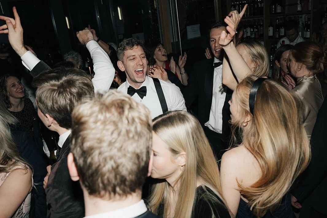 One of my favorite parts of every wedding 🥂