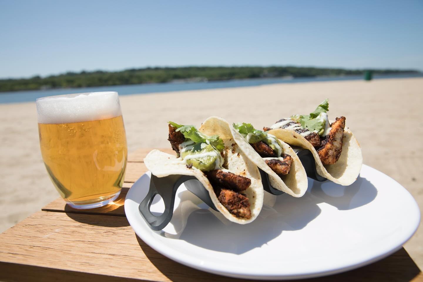 🐠 + 🌮 + 🏖️ = 😃 

☀️ Officially open for the SZN 
🍽️ Open 7 days a week for lunch and dinner until leaf peeping SZN