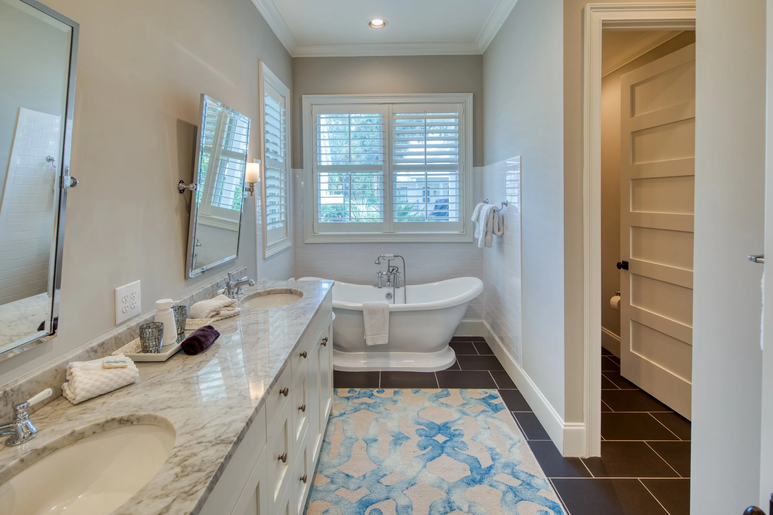8CobaltLn_0470VRBO.jpg