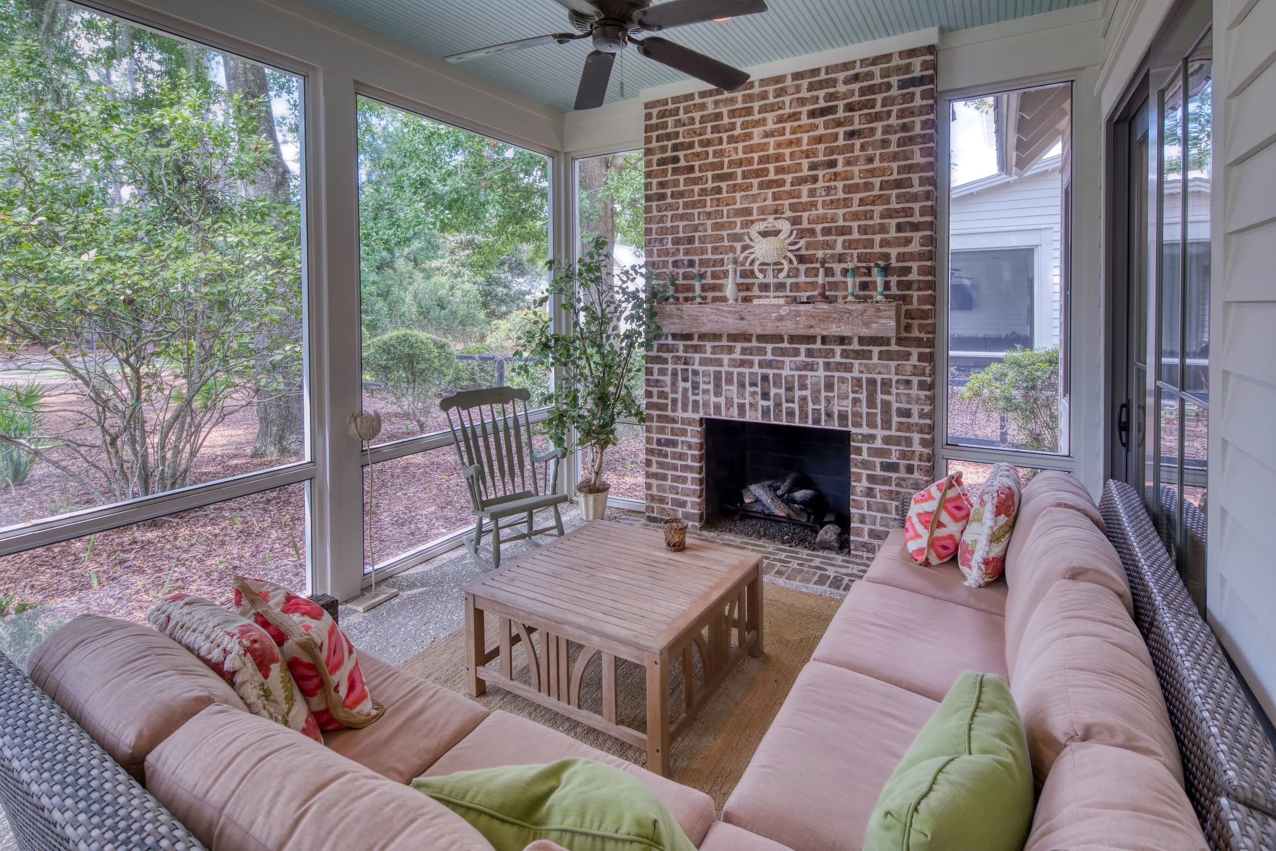 8CobaltLn_0423VRBO.jpg