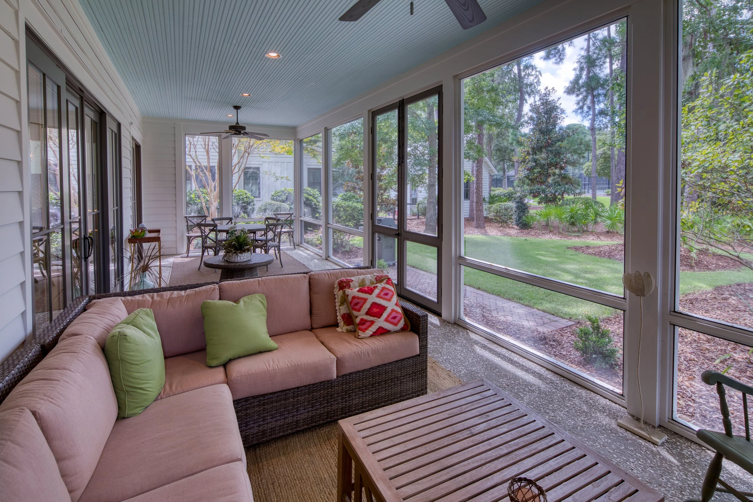 8CobaltLn_0428VRBO.jpg