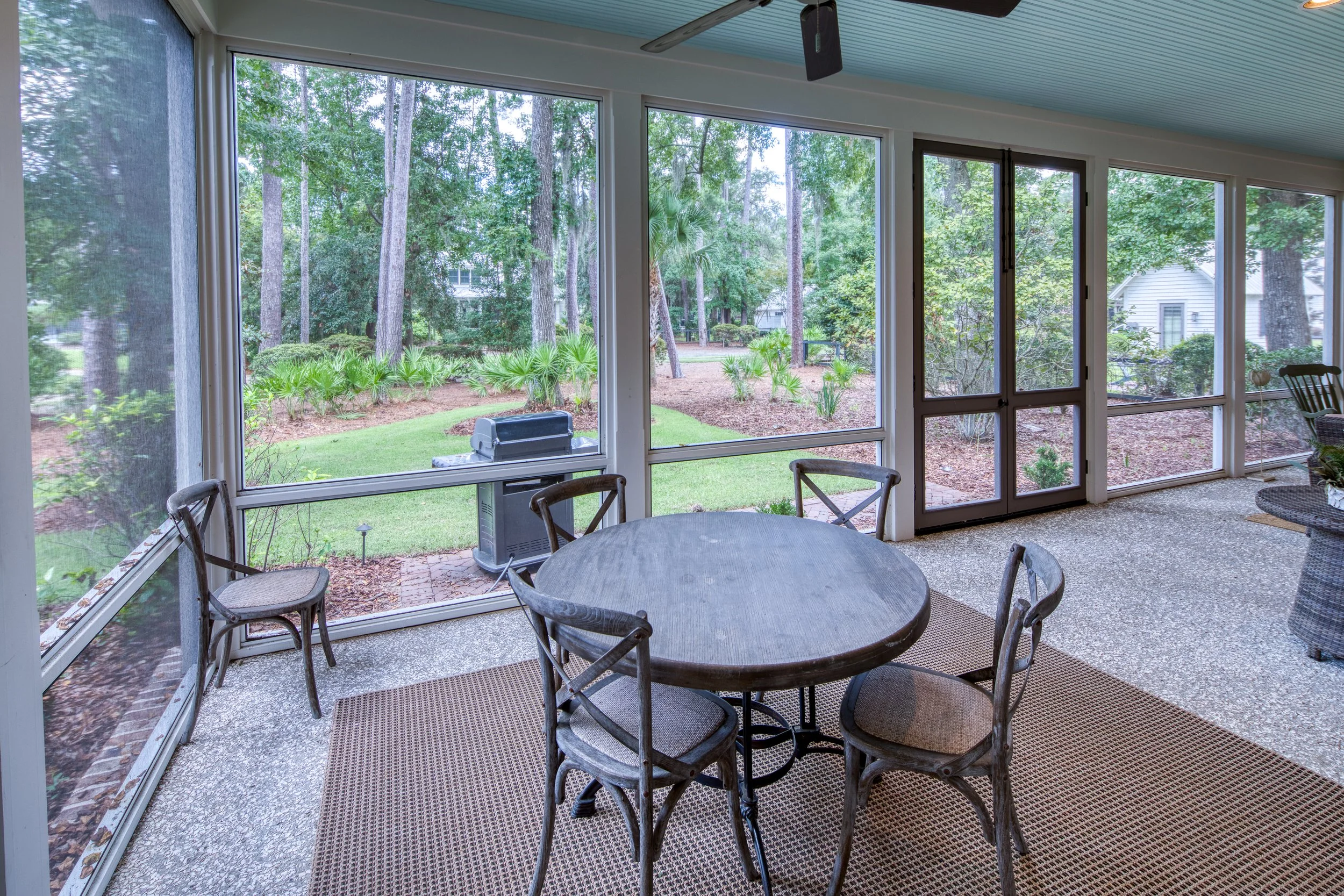 8CobaltLn_0406VRBO.jpg