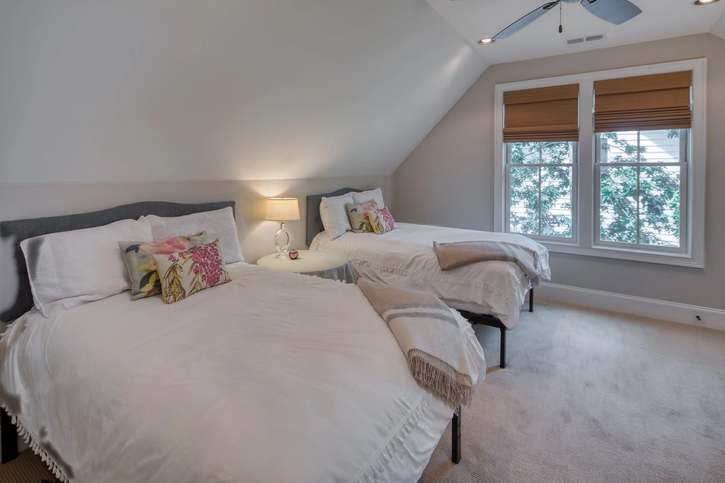 8CobaltLn_0551VRBO.jpg