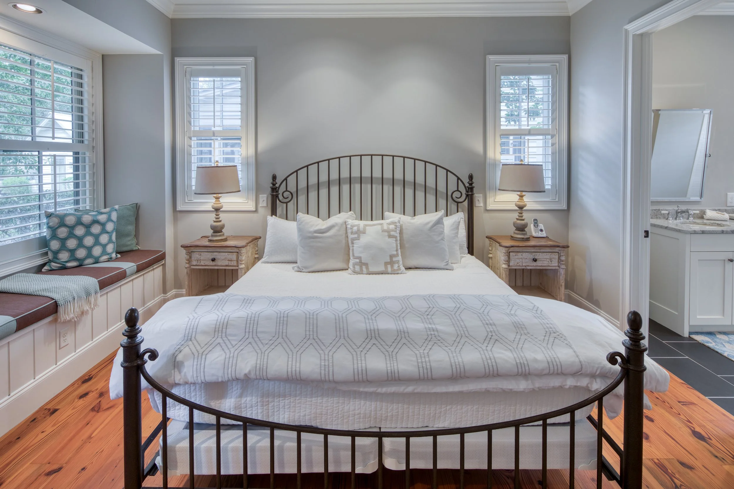 8CobaltLn_0451VRBO.jpg