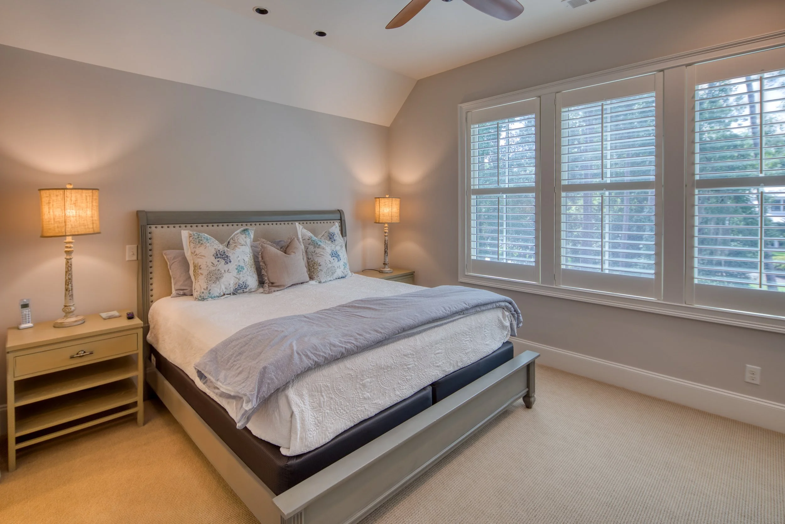 8CobaltLn_0520VRBO.jpg