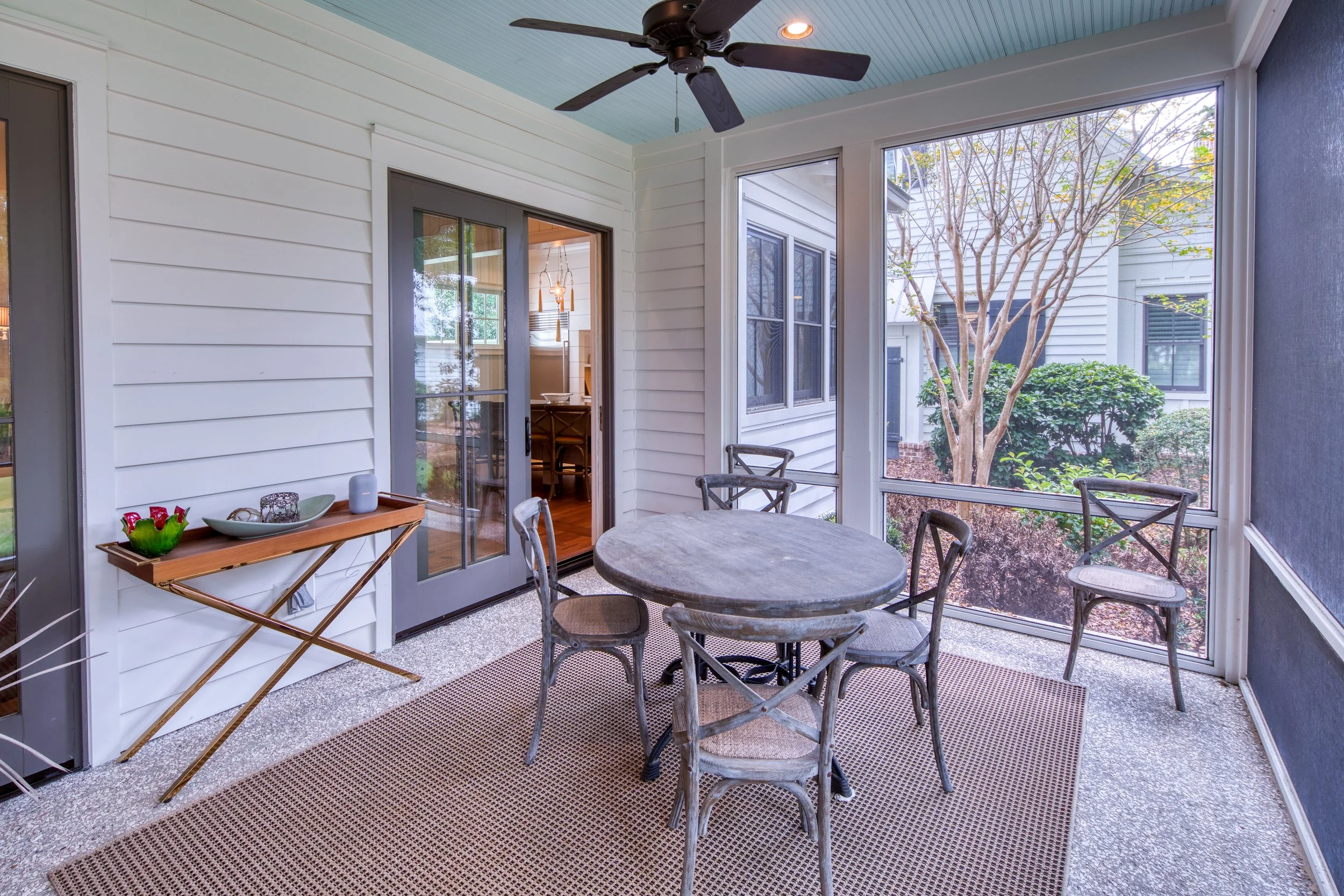 8CobaltLn_0412VRBO.jpg