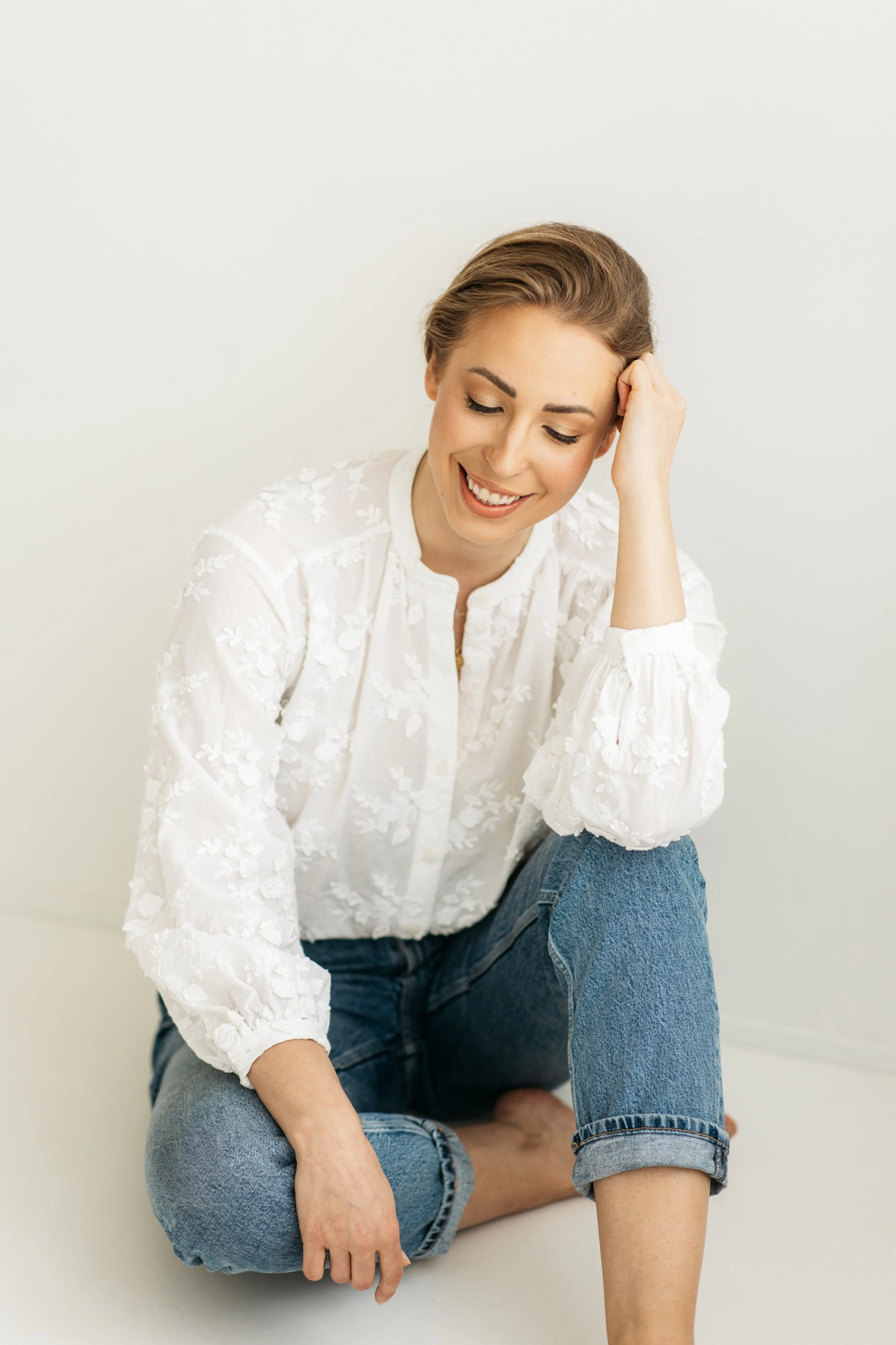 Con tè pari- & yksilöterapeutti Oona-Lotta