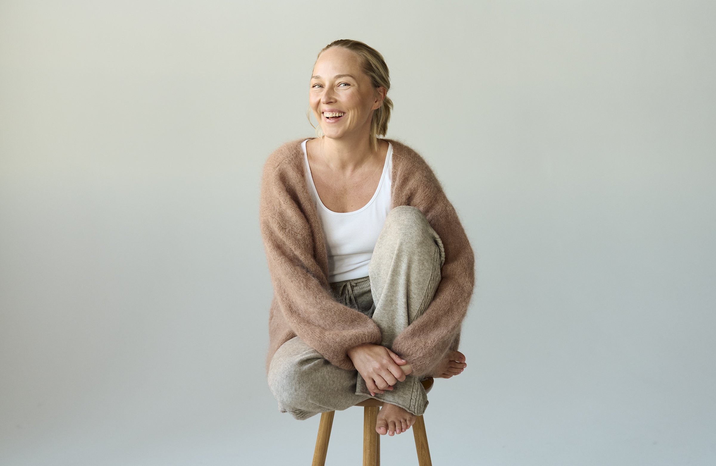 Con tè Kliininen Hypnoterapeutti / Mentaalivalmentaja Renja