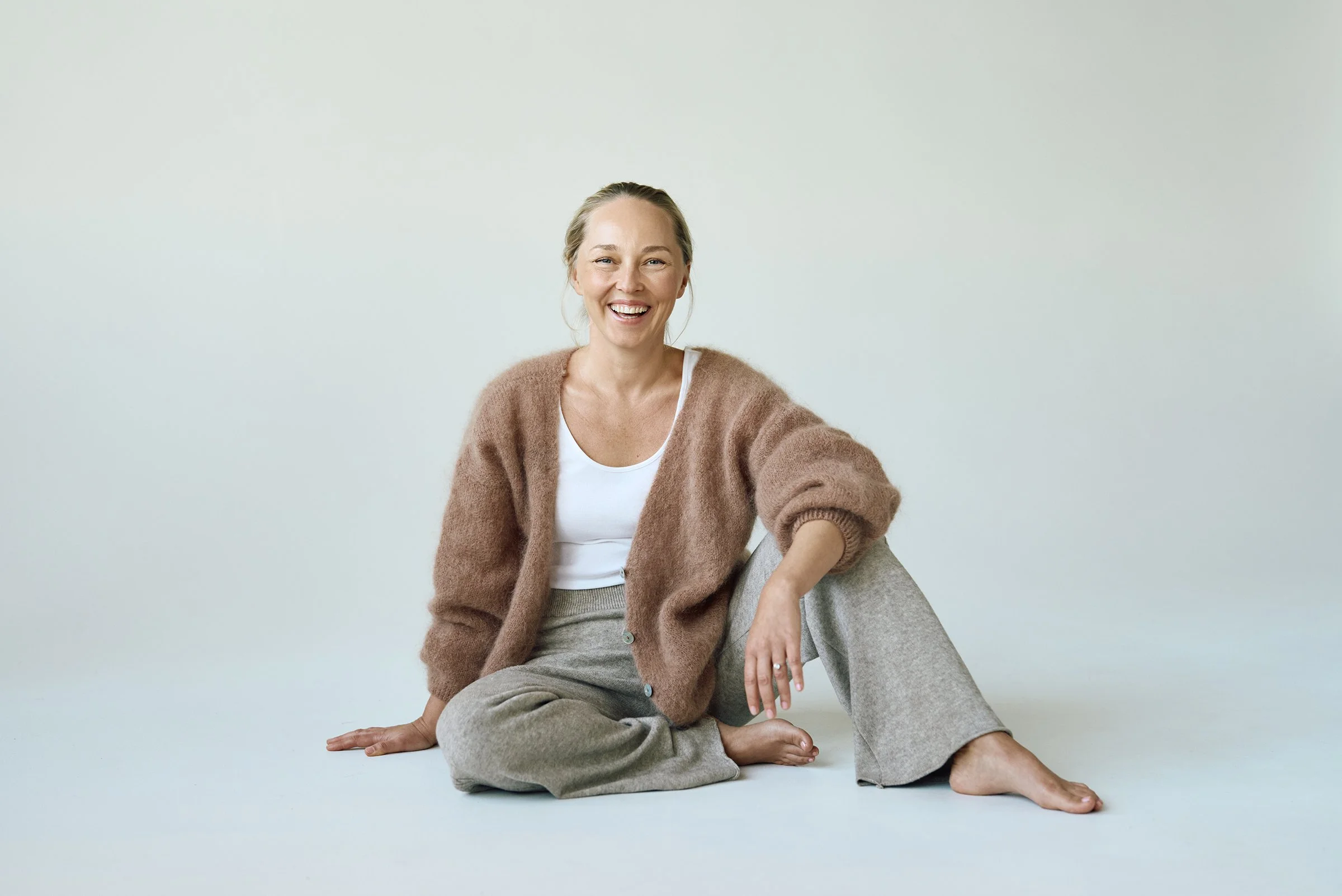 Con tè Kliininen Hypnoterapeutti / Mentaalivalmentaja Renja