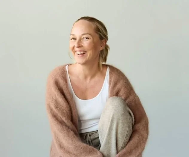 Con tè Kliininen Hypnoterapeutti / Mentaalivalmentaja Renja