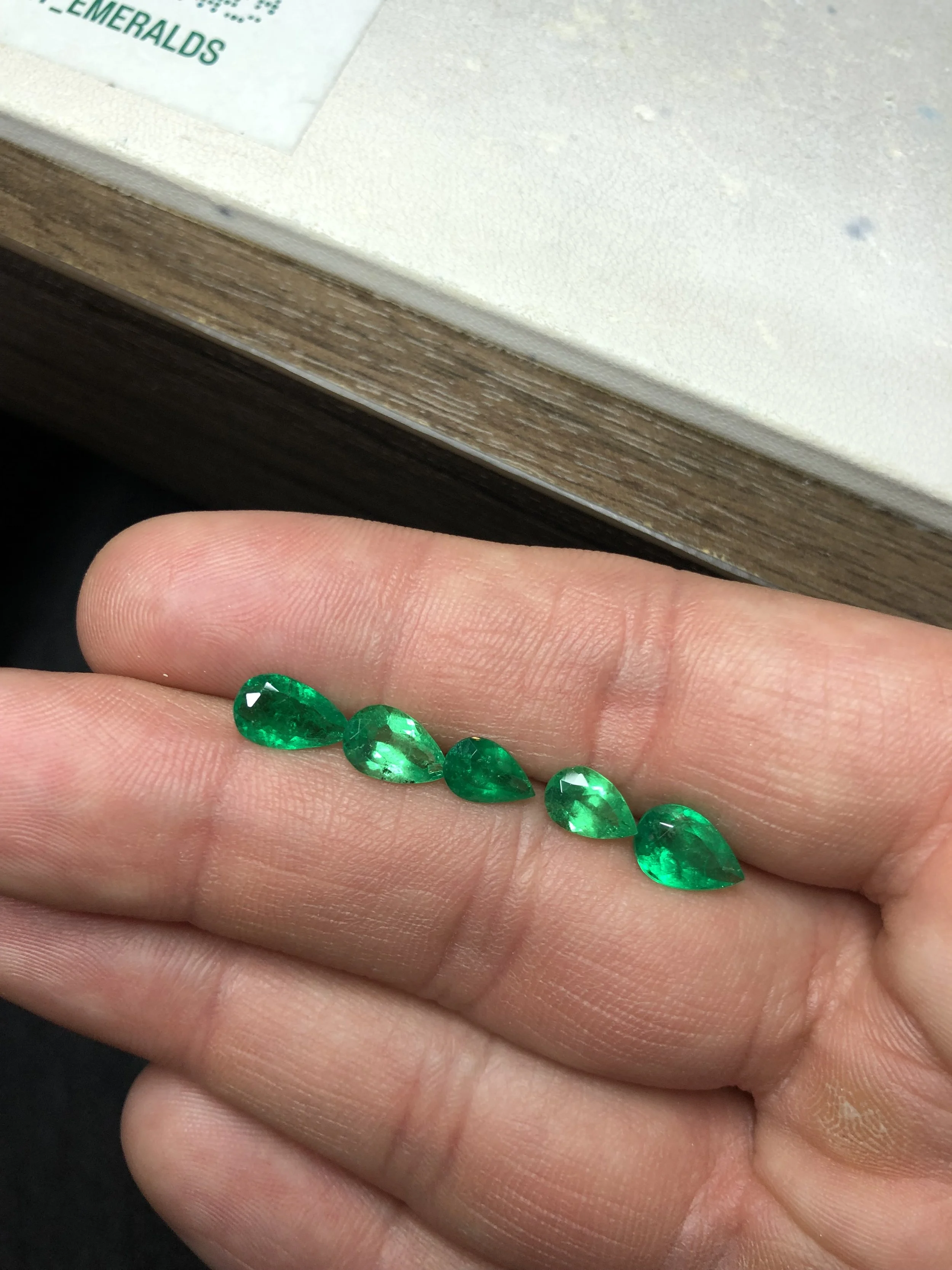 Natural Colombian Emeralds Pear (5 stones)