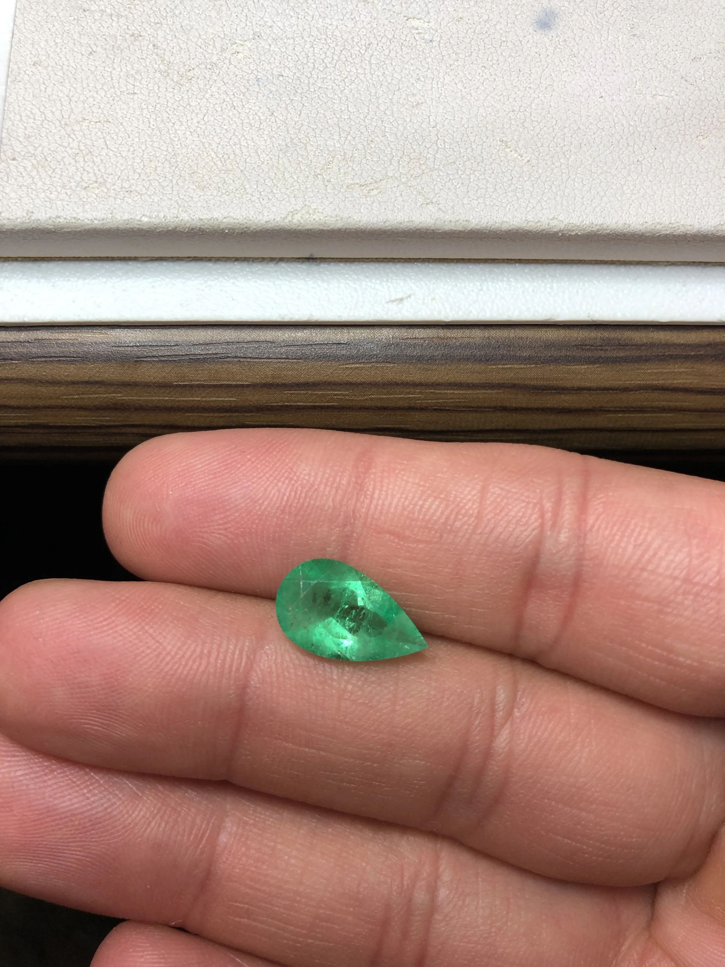 Natural emerald Pear