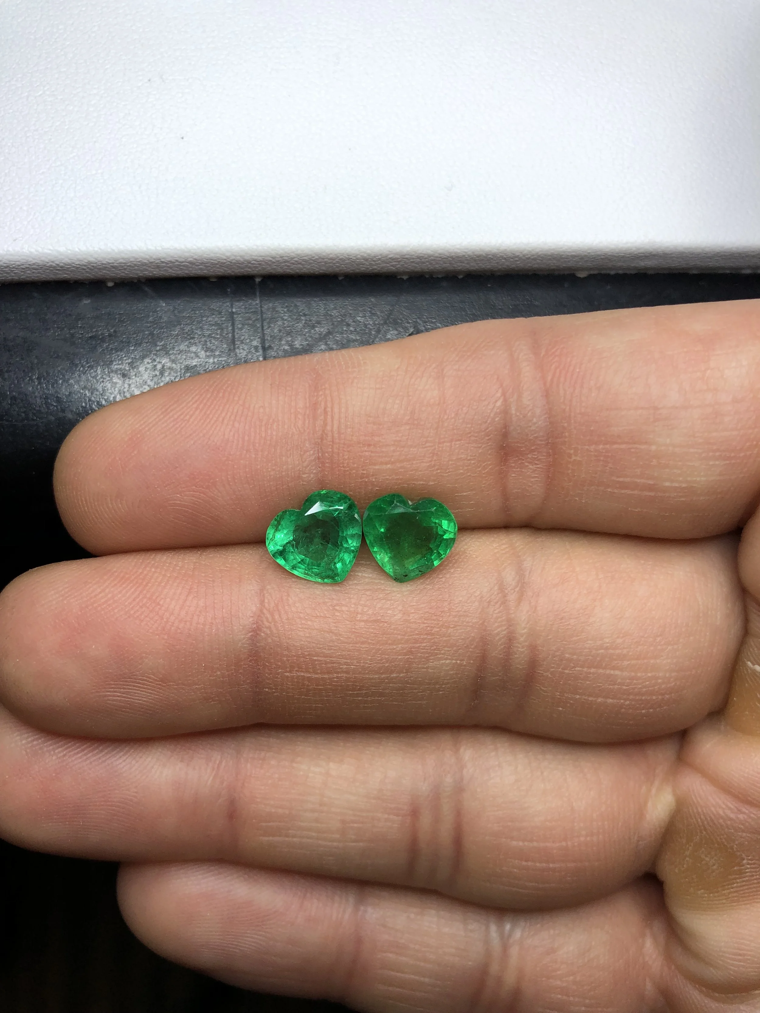 natural emerald heart pair