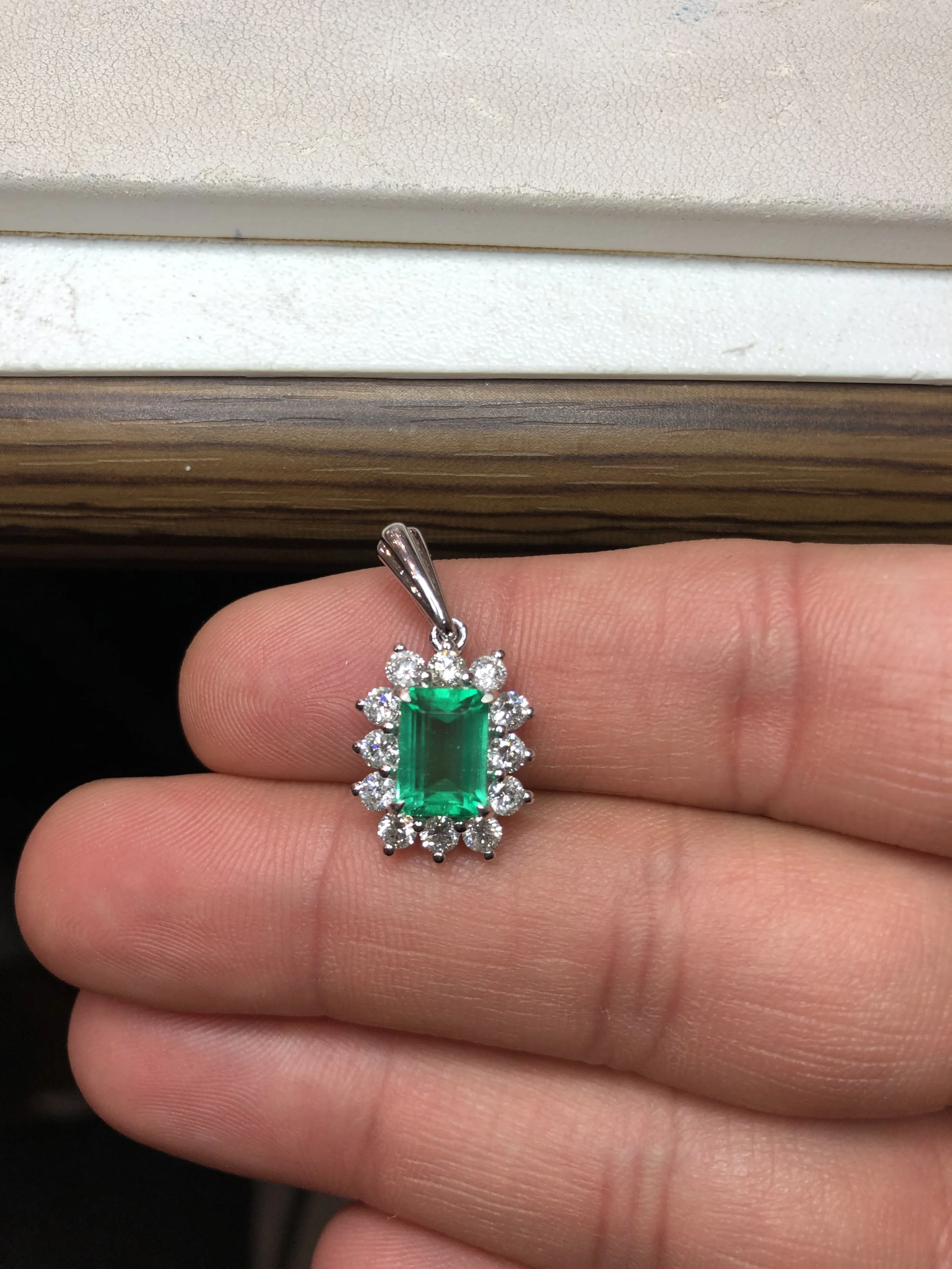 Emerald Diamond Pendent