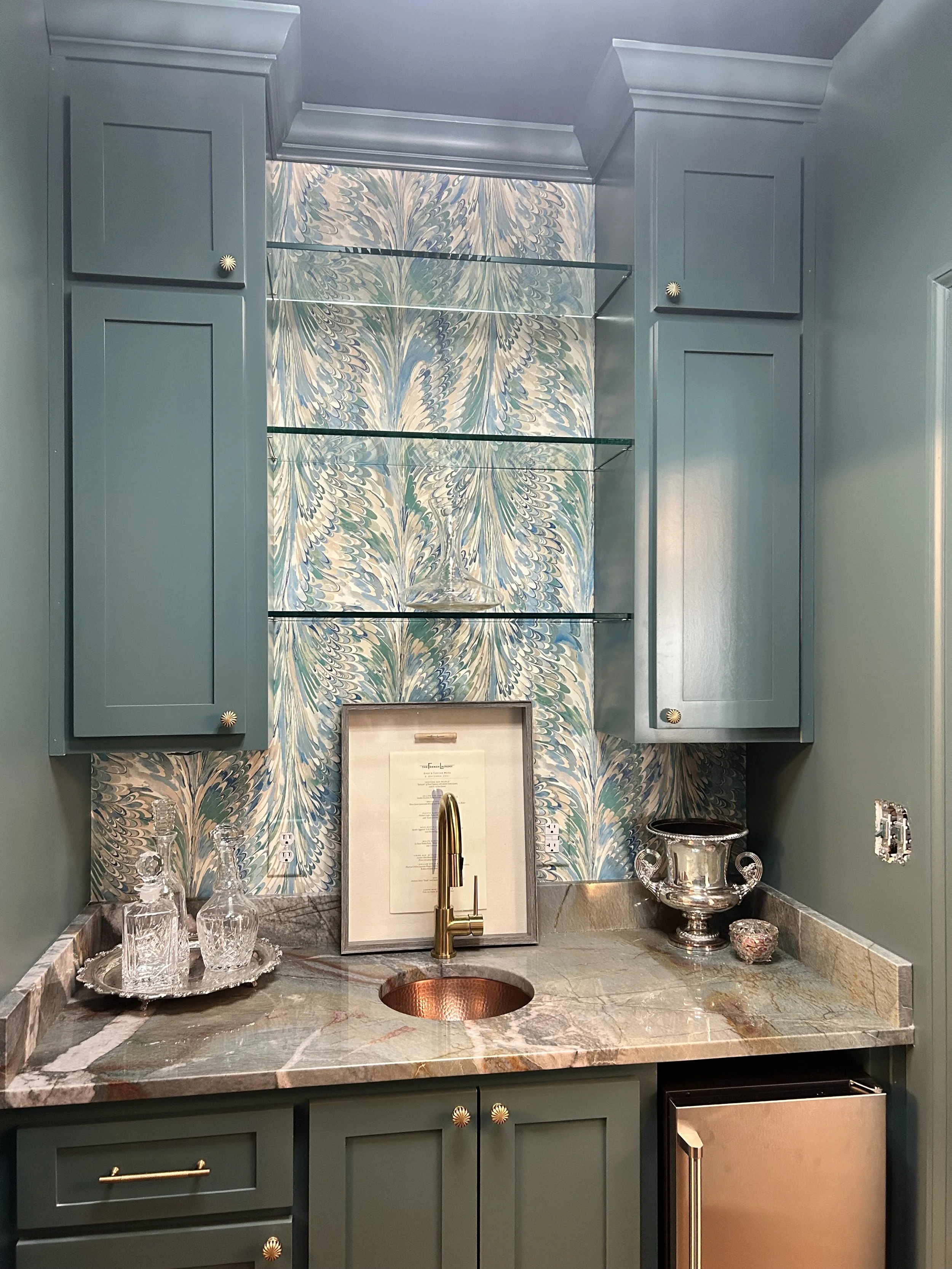 Best wallpaper installer in Lake Oconee and Athens, GA.  Cocktail bar wallpaper. 