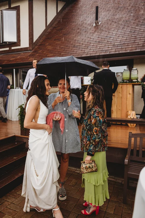 Tawny Nichelle Photography - Alaska Wedding Photographer