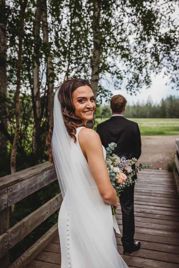 Tawny Nichelle Photography - Alaska Wedding Photographer
