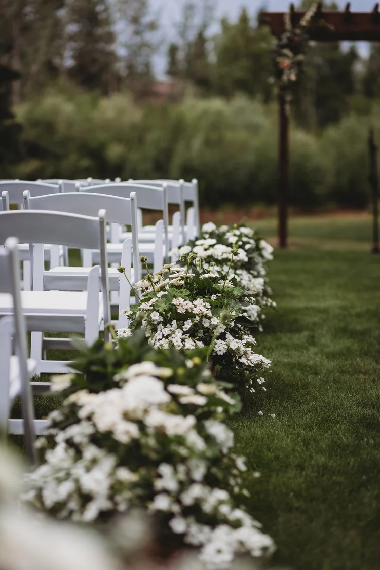 Tawny Nichelle Photography - Alaska Wedding Photographer