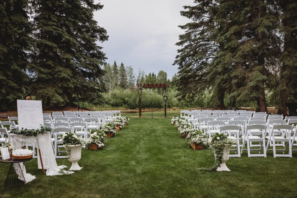 Tawny Nichelle Photography - Alaska Wedding Photographer