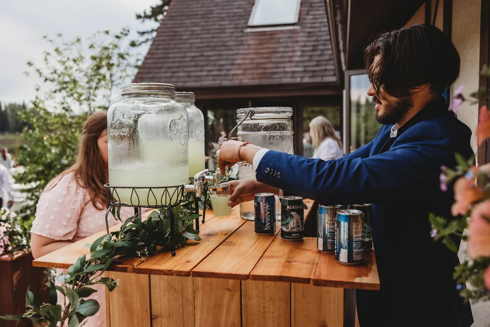 Tawny Nichelle Photography - Alaska Wedding Photographer