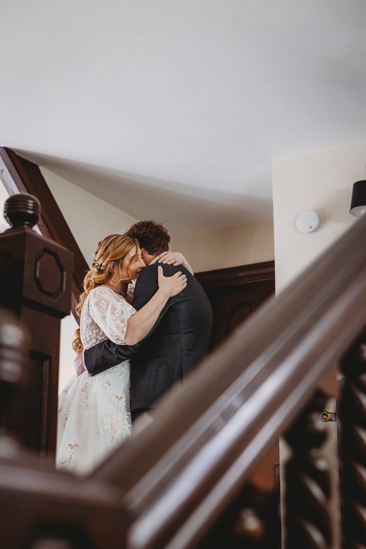 Tawny Nichelle Photography - Alaska Wedding Photographer