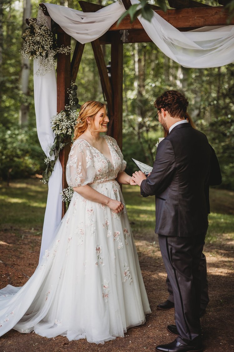 Tawny Nichelle Photography - Alaska Wedding Photographer