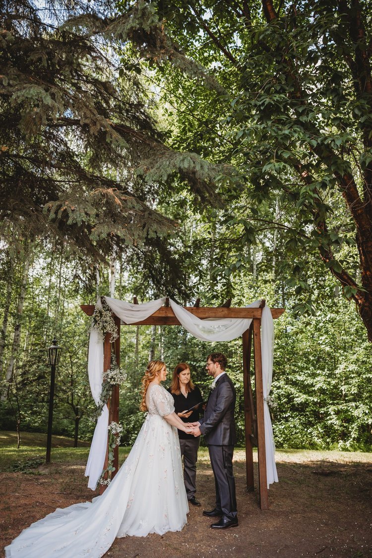 Tawny Nichelle Photography - Alaska Wedding Photographer