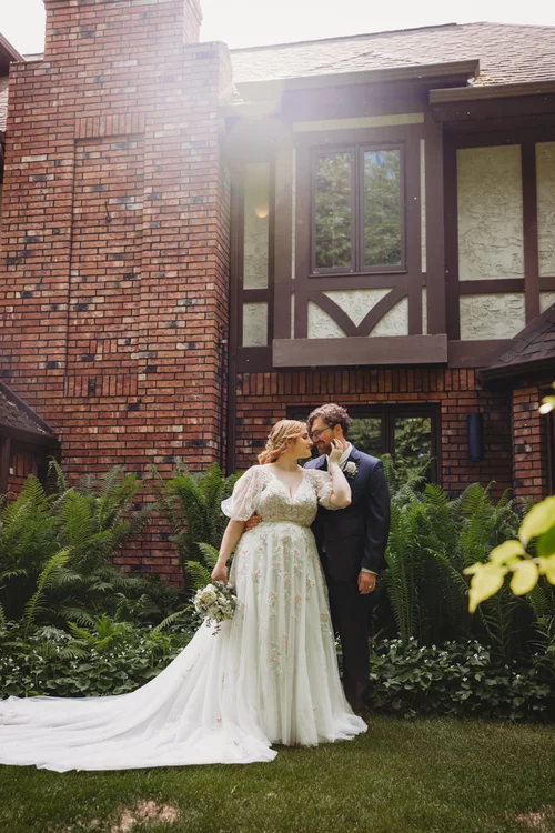 Tawny Nichelle Photography - Alaska Wedding Photographer