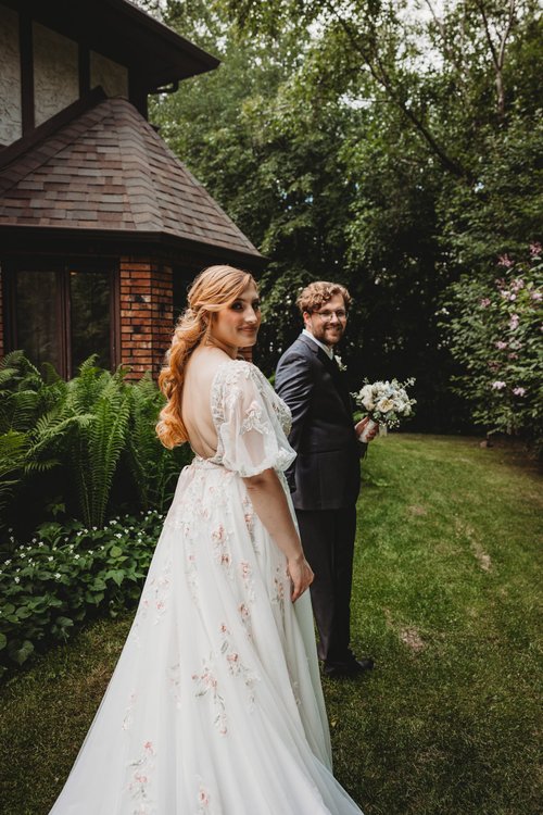 Tawny Nichelle Photography - Alaska Wedding Photographer