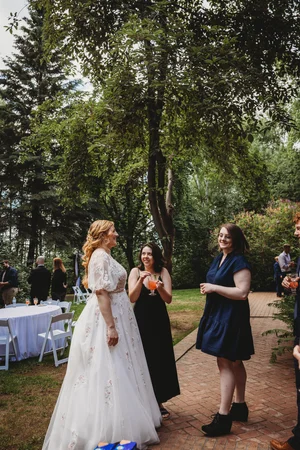 Tawny Nichelle Photography - Alaska Wedding Photographer