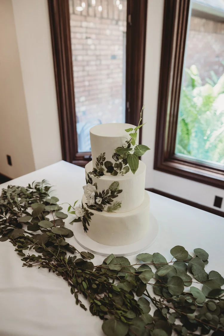 Tawny Nichelle Photography - Alaska Wedding Photographer