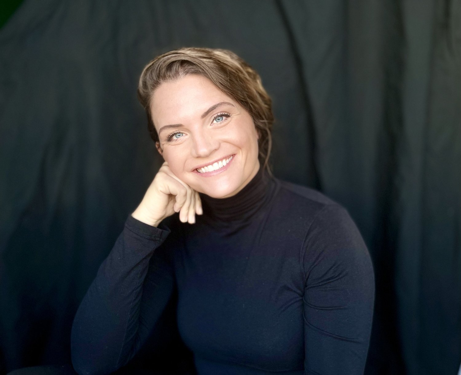 Episode 19 - Loving Feminism AND Men with Celeste Davis