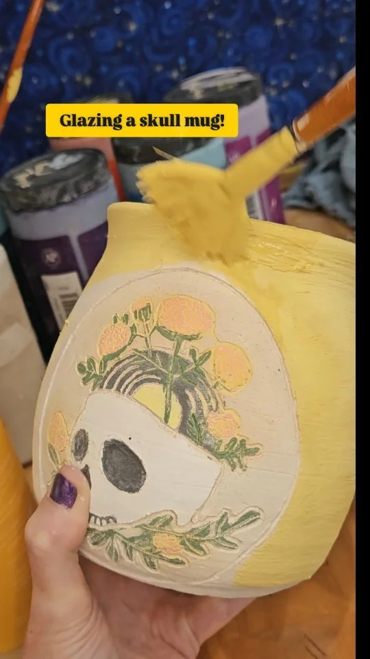 Saffron underglaze and 2 coats of Chun Plum should create an interesting glaze combo!
I need more color on my work! I'm moving toward more colored clays and more glaze combos. What can I say, I'll always be a painter π¨
.
I'm glazing and firing all d