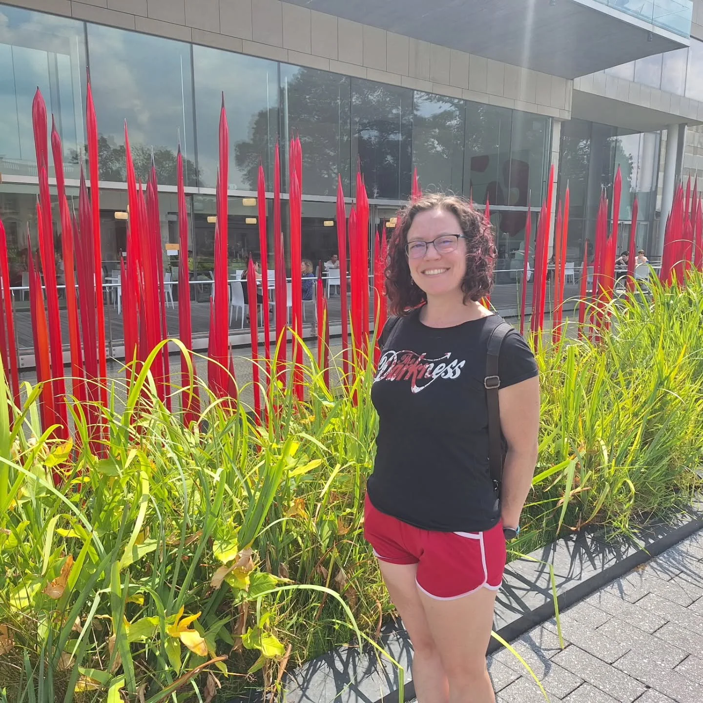 Spotted some Dale Chihuly glass reeds at the @vmfamuseum while @barredowlart and I kill time before the effin @thedarkness rocks our socks off tonight!!