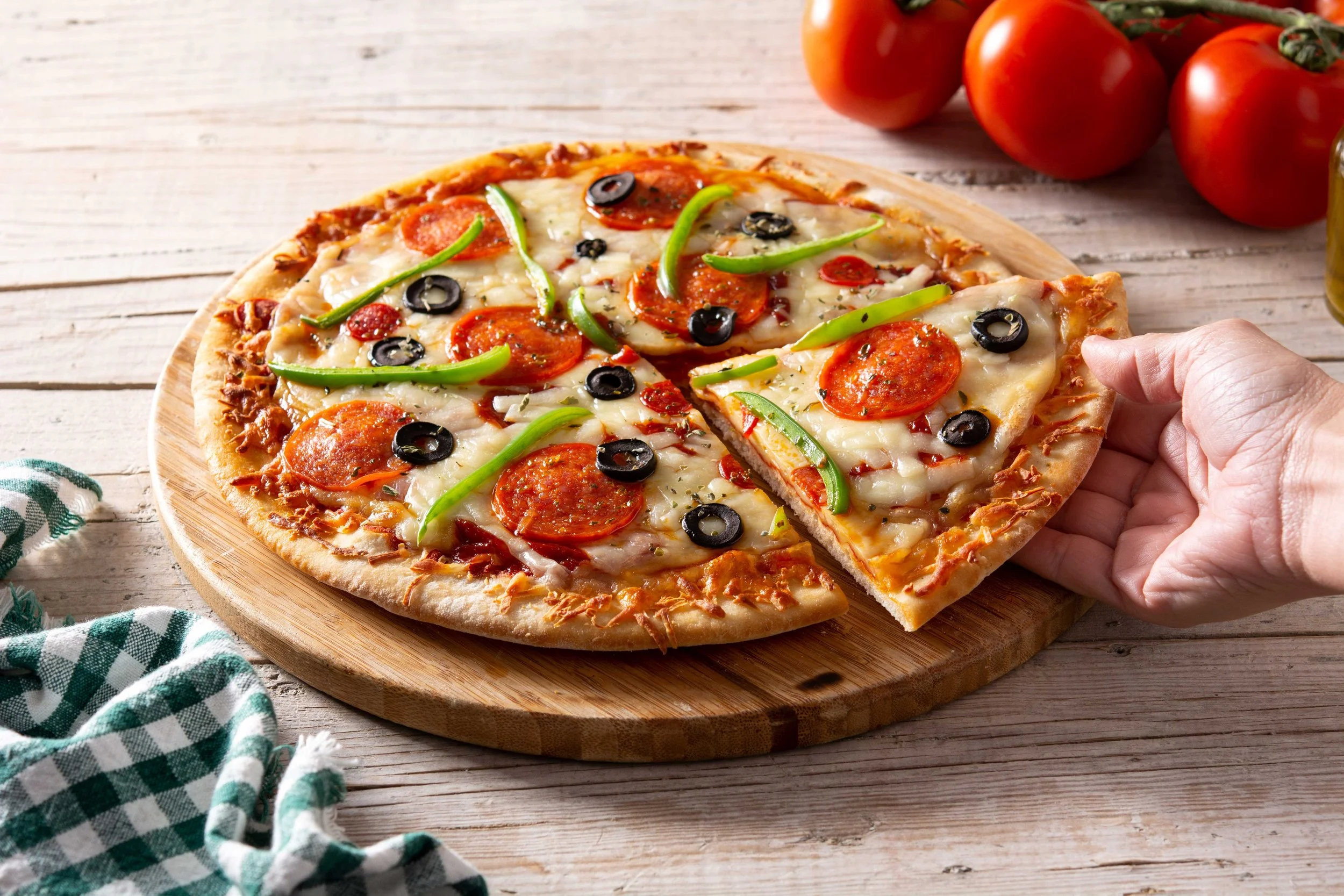 Pizza with the President is an opportunity to meet your Chamber Team and learn more about how we can build a better community together.